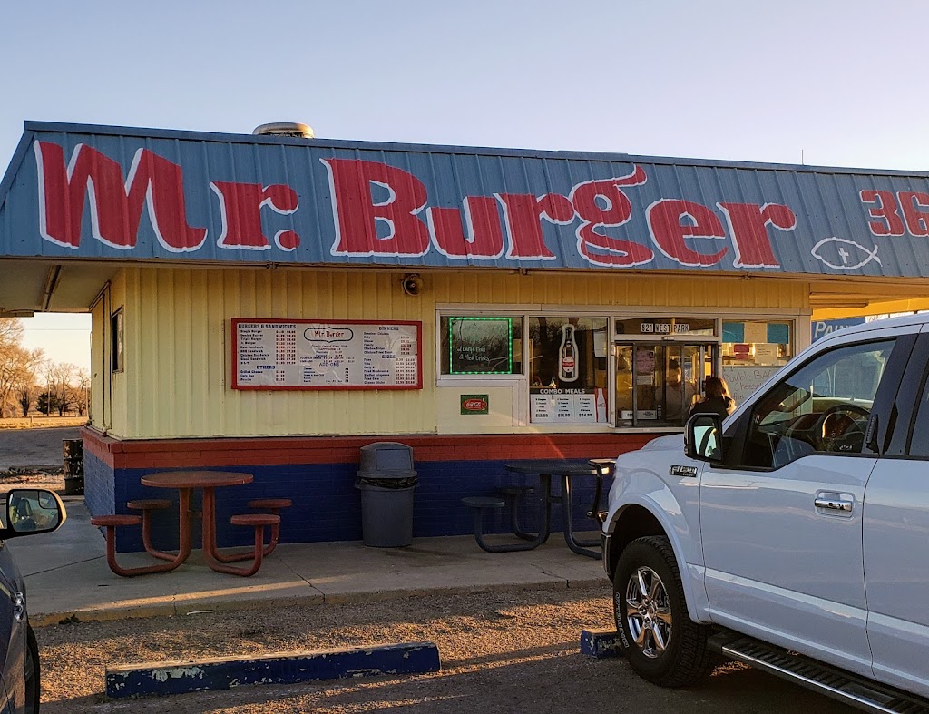 Mr Burger West | restaurant | 821 W Park Ave, Hereford, TX 79045, USA | 8063645012 OR +1 806-364-5012