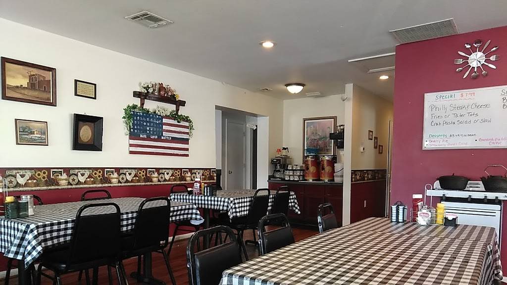 Callies Homestyle Restaurant | restaurant | 447 Lexington Rd, Versailles, KY 40383, USA | 8598799211 OR +1 859-879-9211