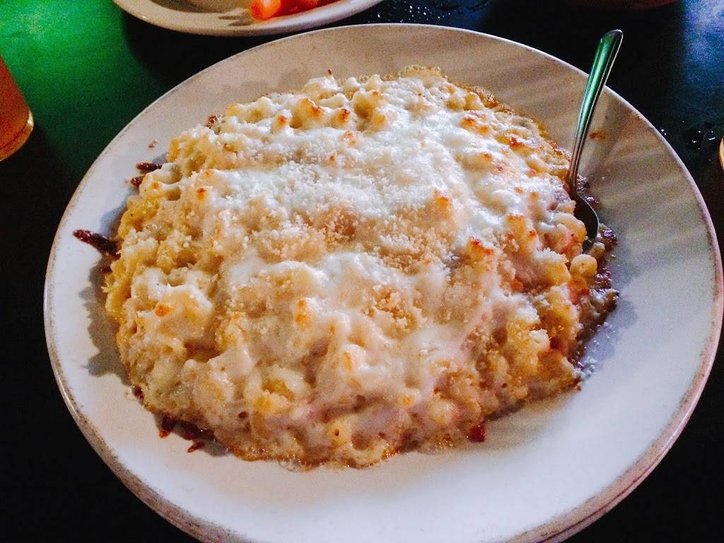 Mooneys Sports Bar & Grill | restaurant | 1531 Military Rd, Kenmore, NY 14217, USA | 7168771800 OR +1 716-877-1800