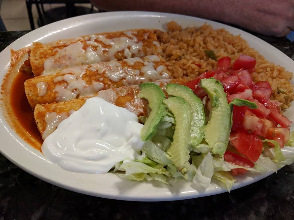 Las Delicias Bakery & Restaurant | restaurant | 8931 De Soto Ave, Canoga Park, CA 91304, USA | 8187017007 OR +1 818-701-7007