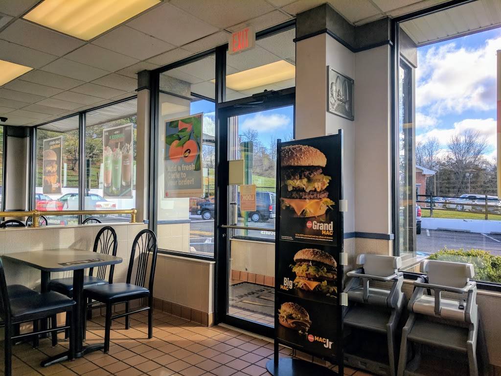 McDonalds | cafe | 944 US-202 S, Branchburg, NJ 08876, USA | 9085951381 OR +1 908-595-1381