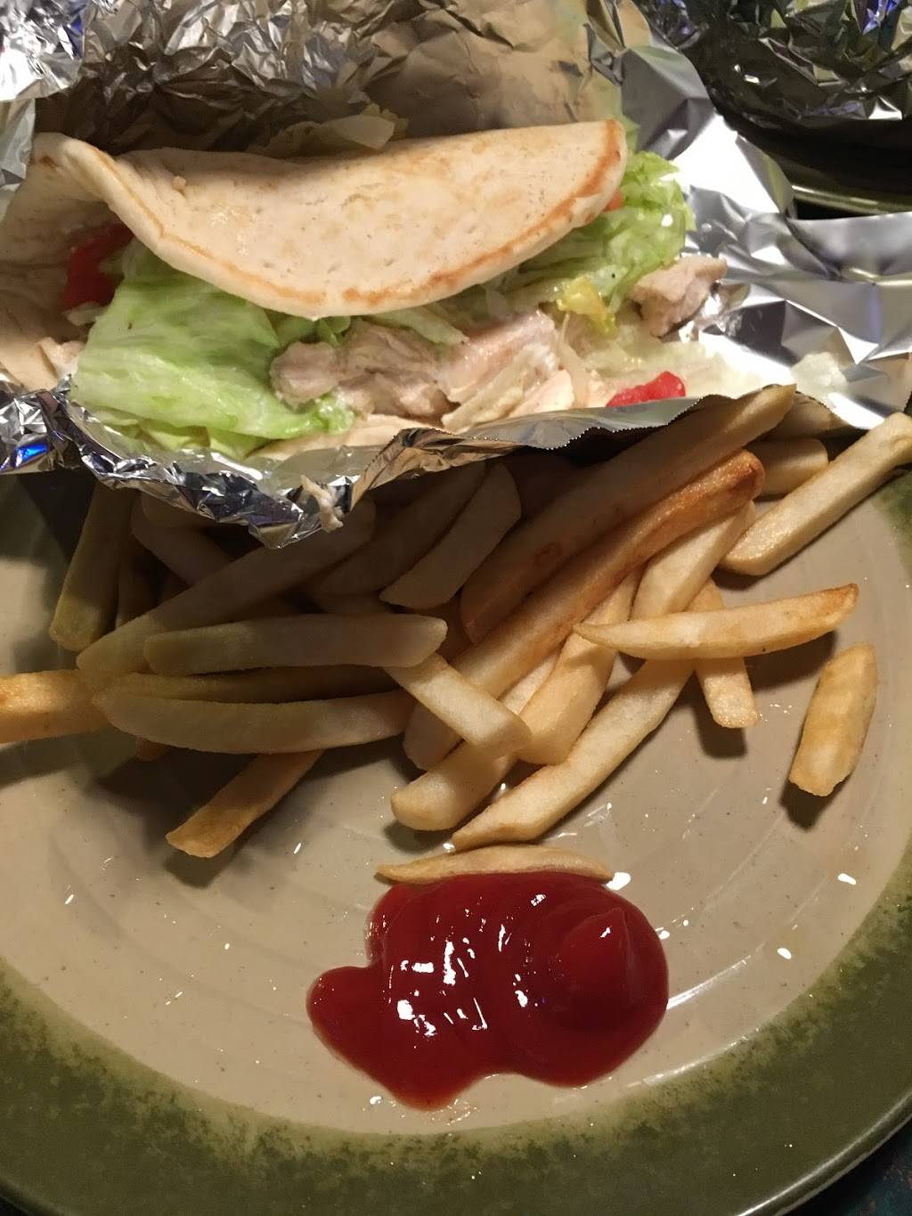 Goldy Greek Eats & Bar | restaurant | 842 S 30th St, Heath, OH 43056, USA | 7407889003 OR +1 740-788-9003