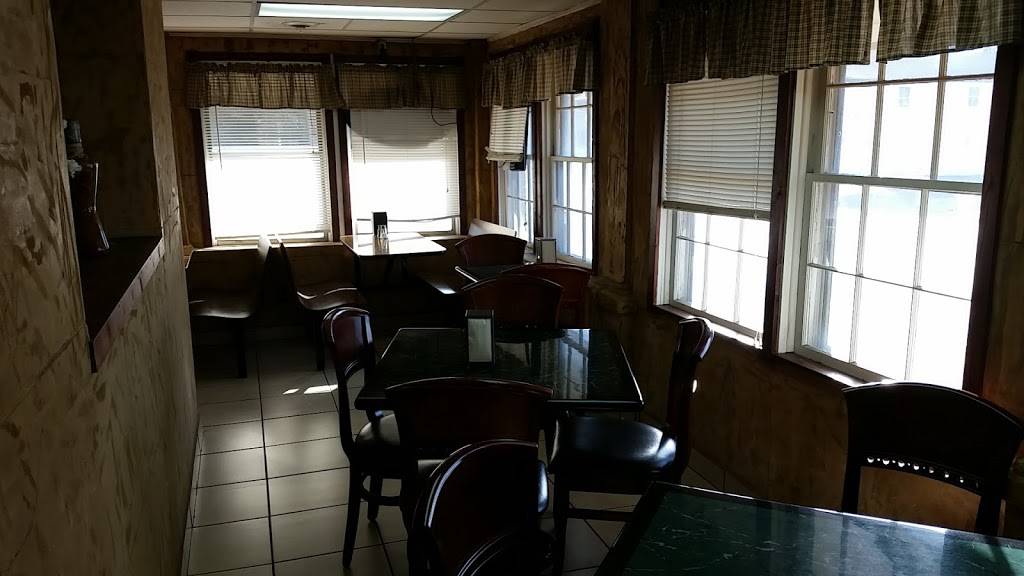 Sals Pizza | restaurant | 437 S Main St, Shrewsbury, PA 17361, USA | 7172274846 OR +1 717-227-4846