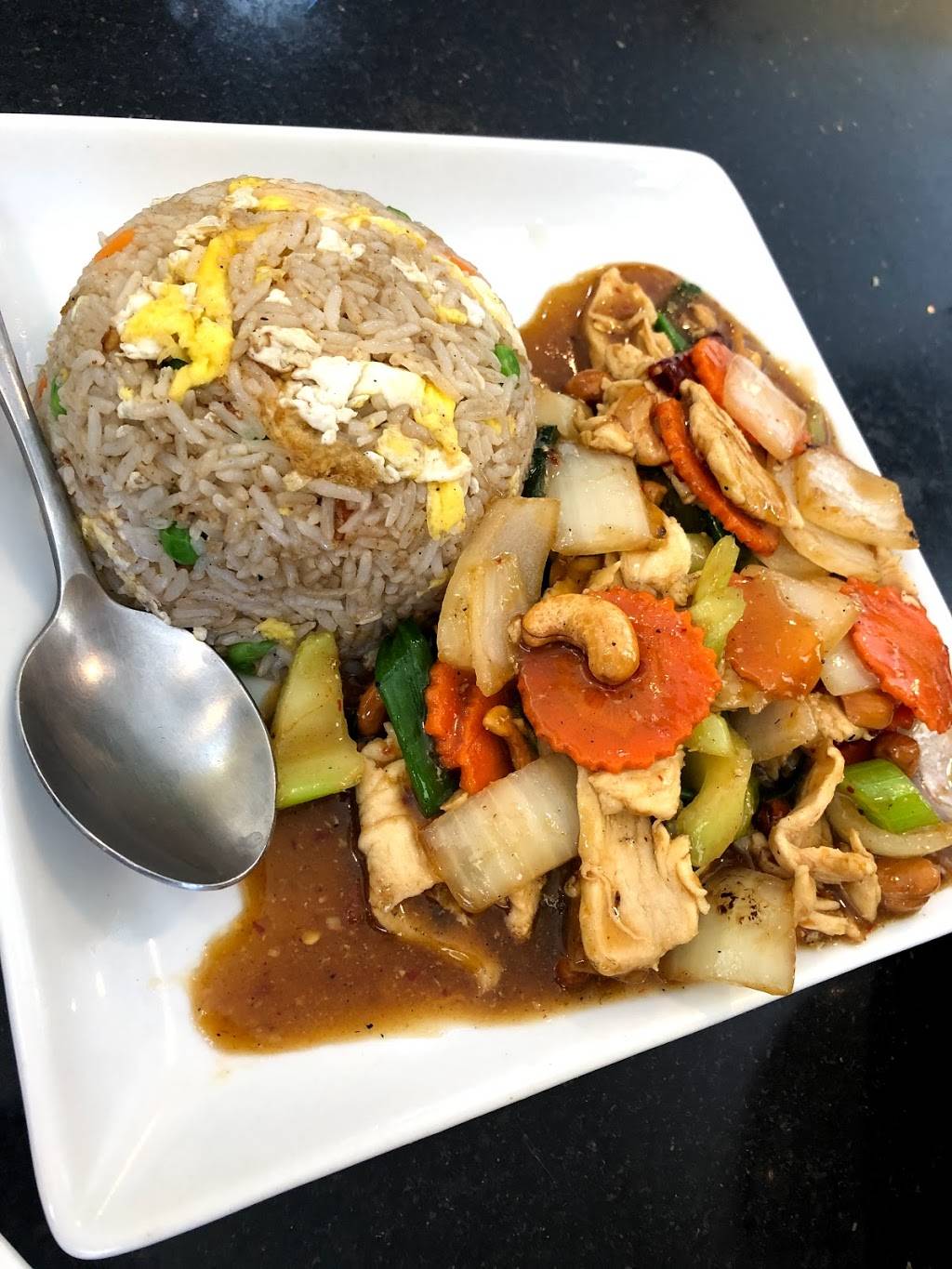 Wanya Thai Restaurant | meal delivery | 16507 Soledad Canyon Rd, Canyon Country, CA 91387, USA | 6612518544 OR +1 661-251-8544