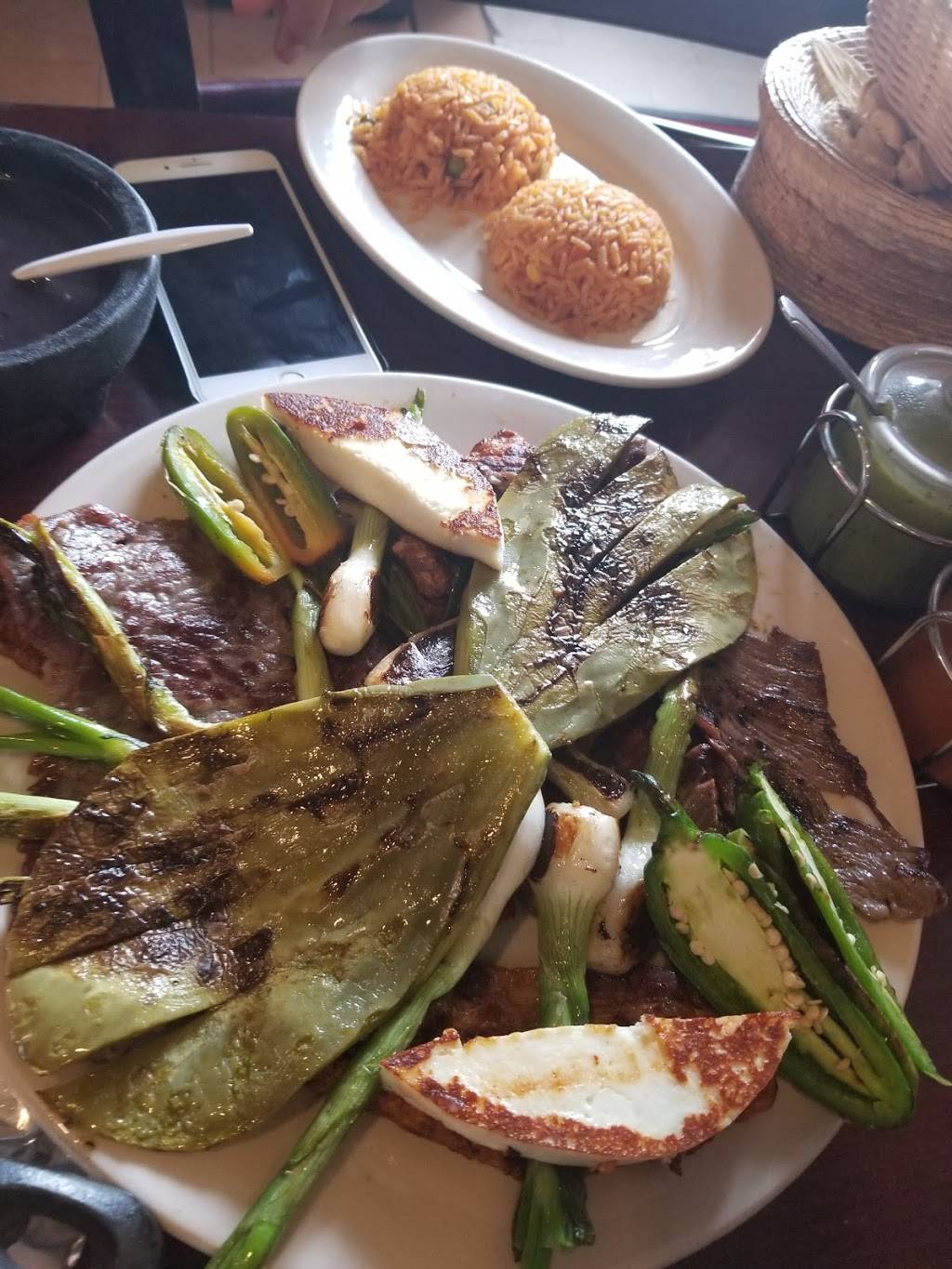 Vista Hermosa | restaurant | 1201 Evergreen Ave, Bronx, NY 10472, USA | 7188609674 OR +1 718-860-9674