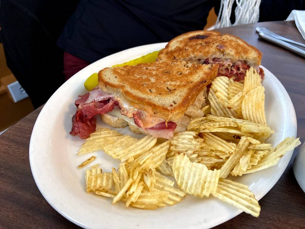 The Hogans Cafe | restaurant | 3220 NY-166, Cherry Valley, NY 13320, USA | 6072648000 OR +1 607-264-8000