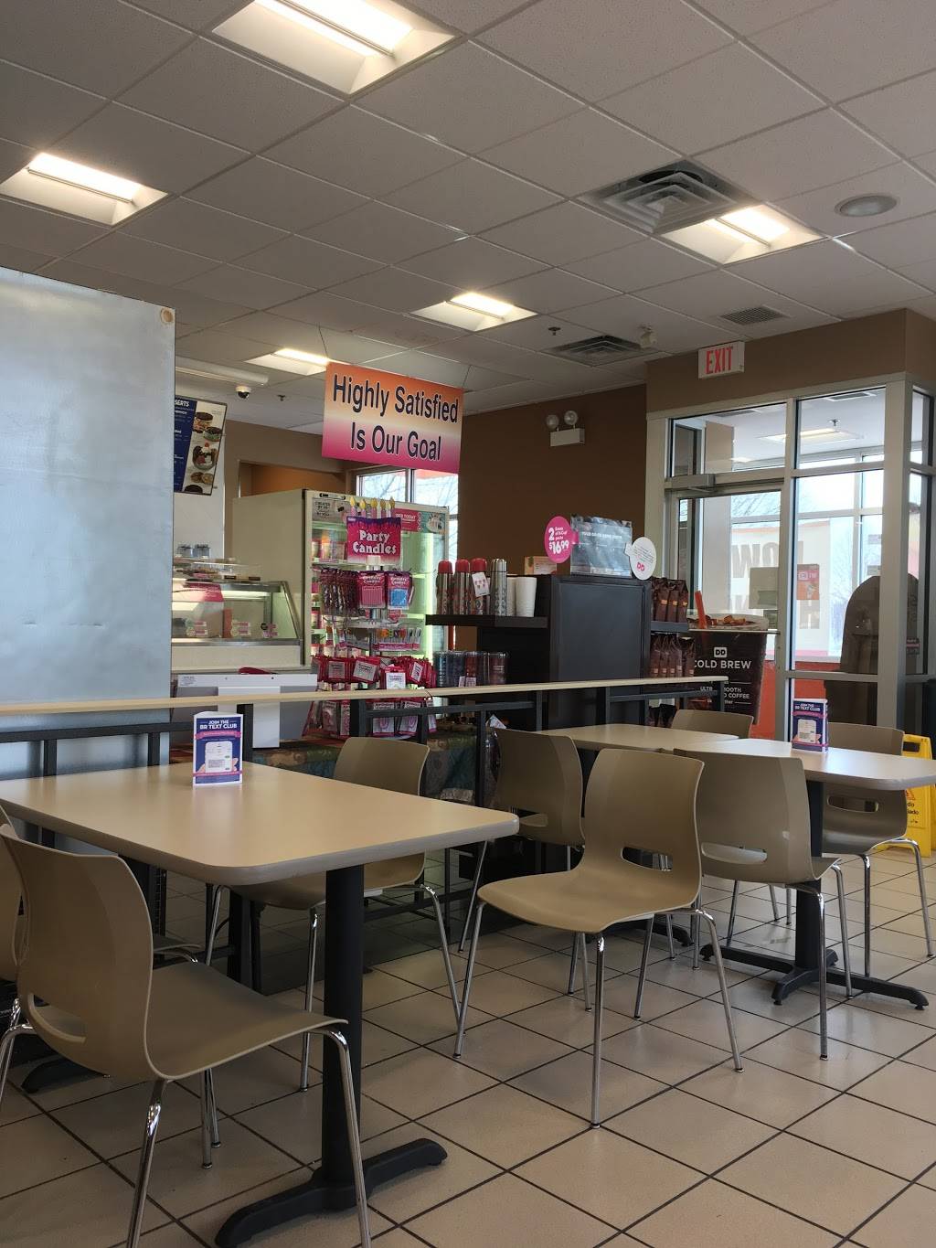Dunkin Donuts | cafe | 820 E Rand Rd, Mt Prospect, IL 60056, USA | 8473948654 OR +1 847-394-8654
