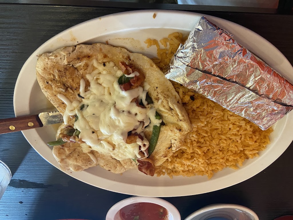 EL AZTECA MEXICAN GRLL | restaurant | 1060 Chinoe Rd Suite 104, Lexington, KY 40502, USA | 8595235647 OR +1 859-523-5647