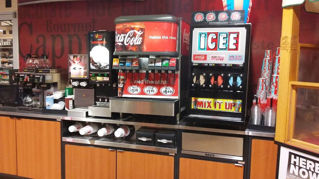 Sneaky Petes Hotdogs | restaurant | 7200 Gadsden Hwy, Trussville, AL 35173, USA | 2056610294 OR +1 205-661-0294