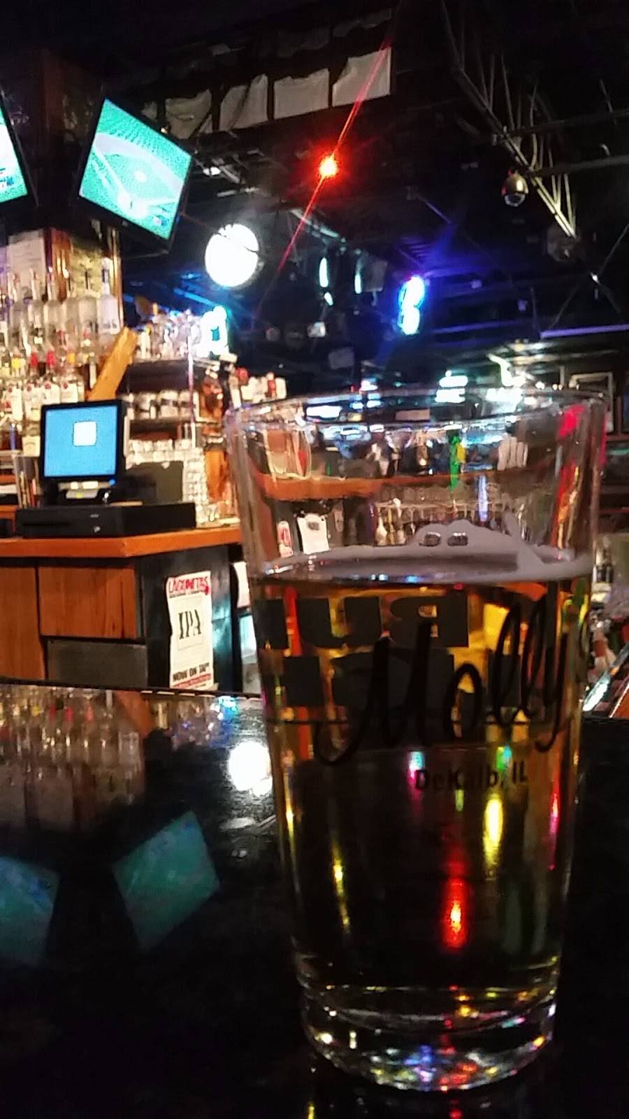 Mollys Eatery & Drinkery | restaurant | 1000 W Lincoln Hwy, DeKalb, IL 60115, USA | 8155170335 OR +1 815-517-0335