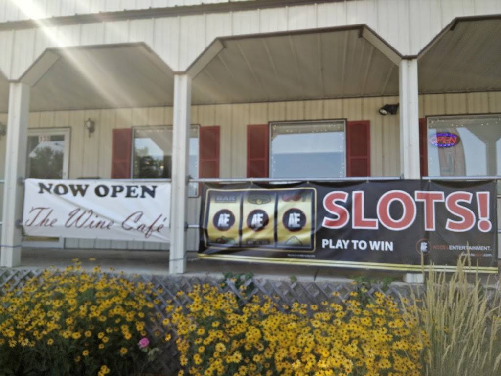 The Wine Cafe | restaurant | 130 Bridge St, Wilmington, IL 60481, USA | 8154769009 OR +1 815-476-9009