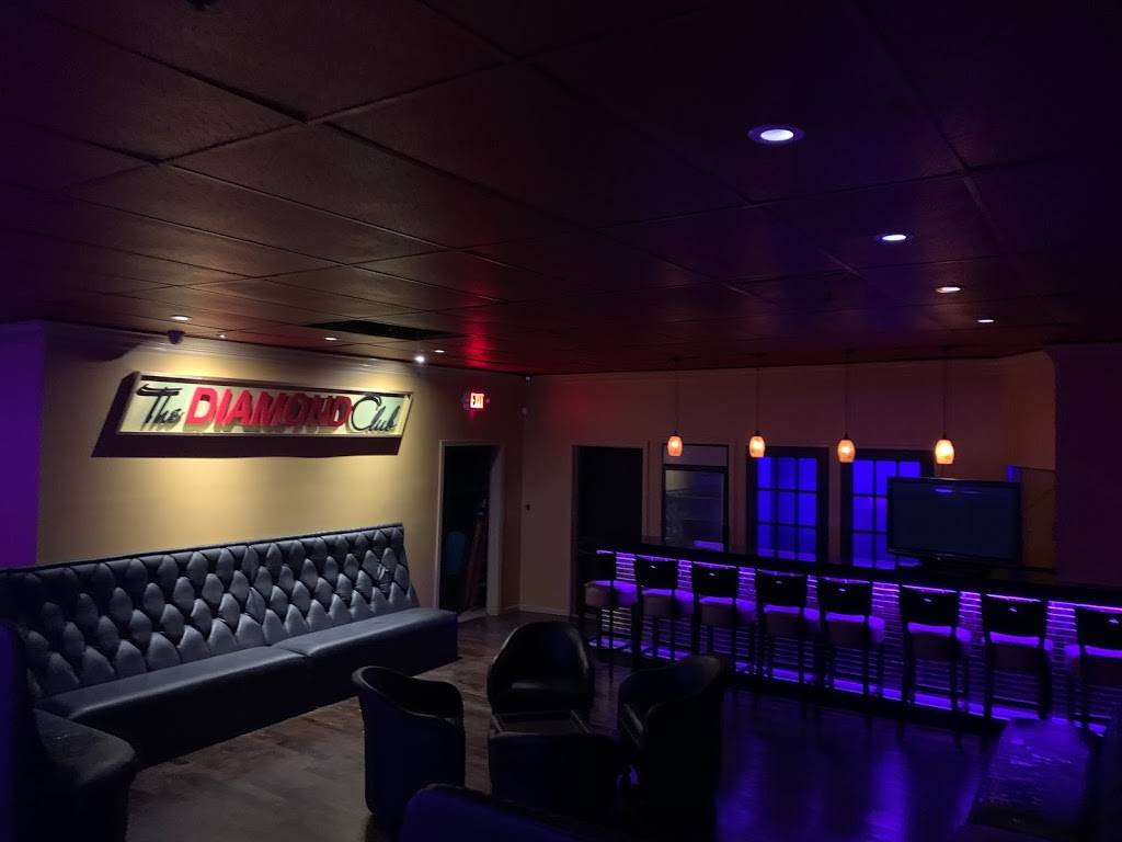 Diamond Club Cabaret & Restaurant | restaurant | 673 Hunts Point Ave, The Bronx, NY 10474, USA | 9144692587 OR +1 914-469-2587