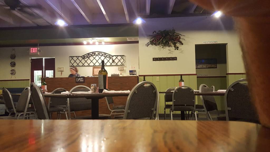 Lenocis Spaghetti House | restaurant | 5520 Oberlin Ave, Lorain, OH 44053, USA | 4402823033 OR +1 440-282-3033