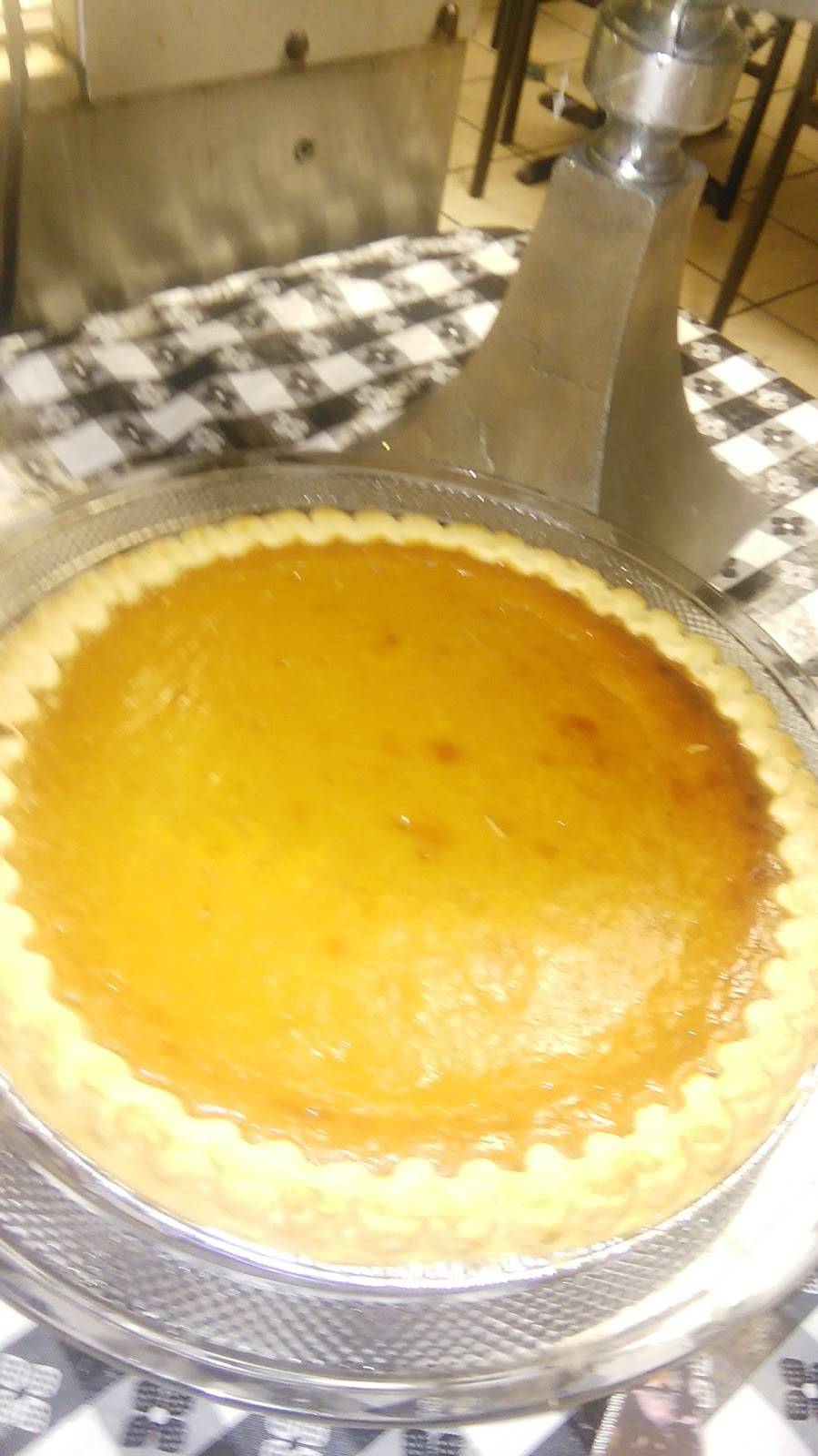 Annie’s Home Cooking | restaurant | 200 N Memphis St, Holly Springs, MS 38635, USA | 6622524222 OR +1 662-252-4222