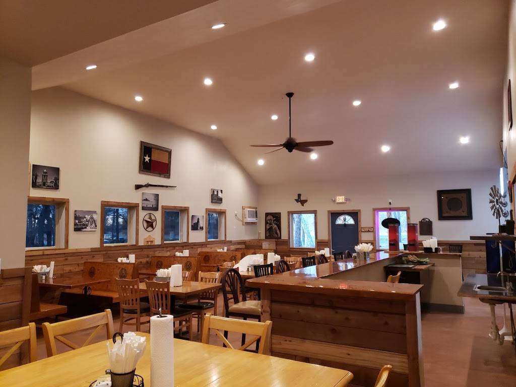 J&S Smokehouse | restaurant | 3710 Waterwood Pass Dr, Elmendorf, TX 78112, USA | 2106054142 OR +1 210-605-4142