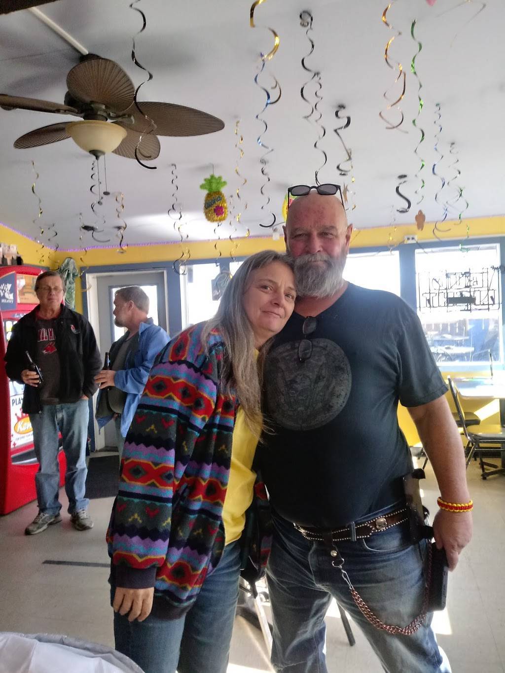 Paradise Bar & Grill | restaurant | 1100 N Scott Ave, Belton, MO 64012, USA | 8164255828 OR +1 816-425-5828