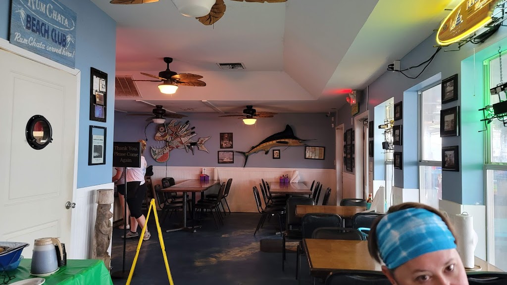 Frisky Dolphin Sunset Oyster Bar & Grill | restaurant | 715 Pensacola Beach Blvd, Pensacola Beach, FL 32561, USA | 8509343141 OR +1 850-934-3141