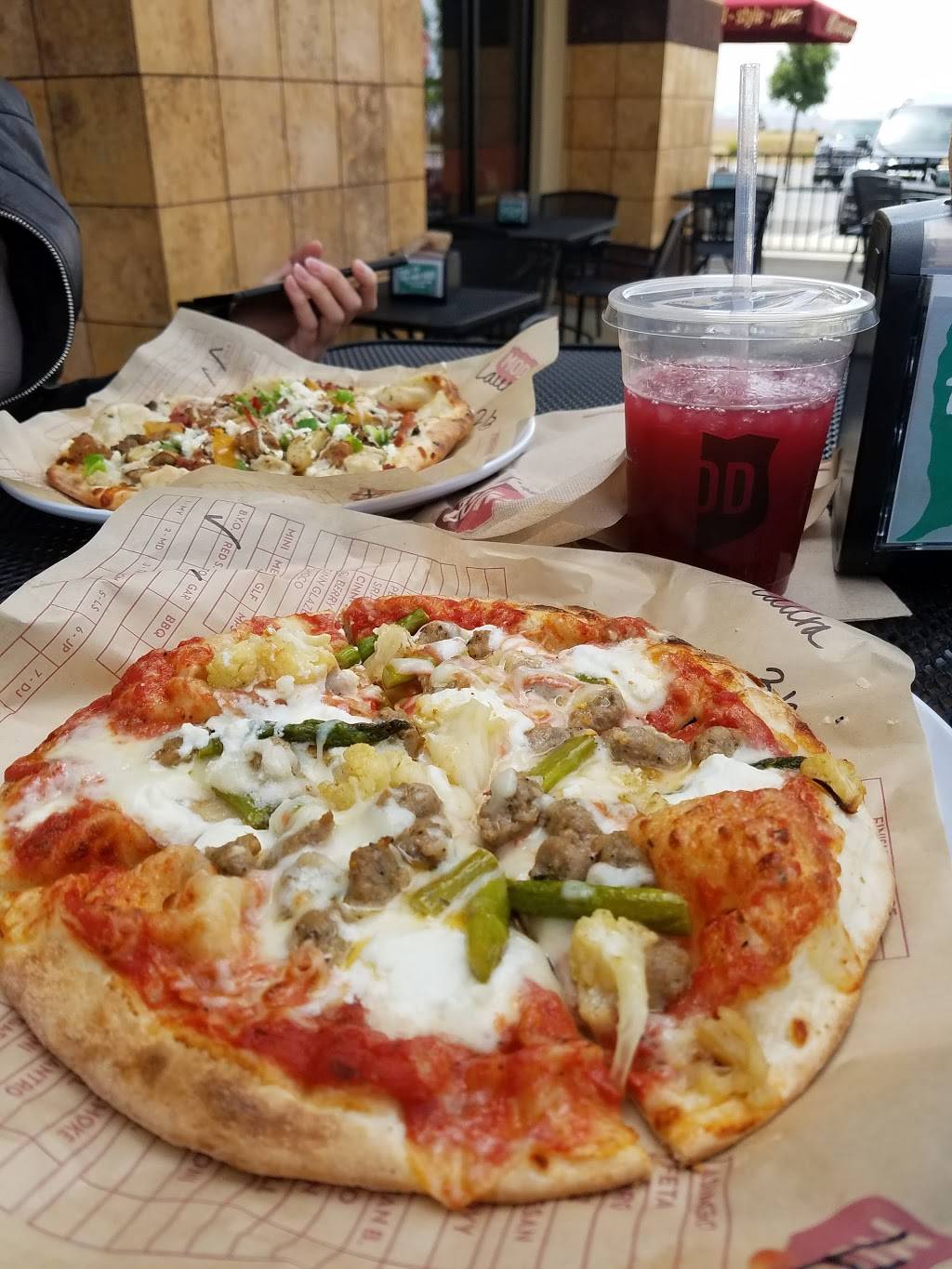 MOD Pizza | restaurant | 16421 Sierra Lakes Pkwy #100, Fontana, CA 92336, USA | 9093025551 OR +1 909-302-5551