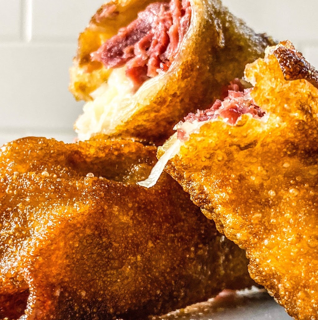 J Lees Coney Island | restaurant | 2121 Boundary St #108, Beaufort, SC 29902, USA | 8439411063 OR +1 843-941-1063