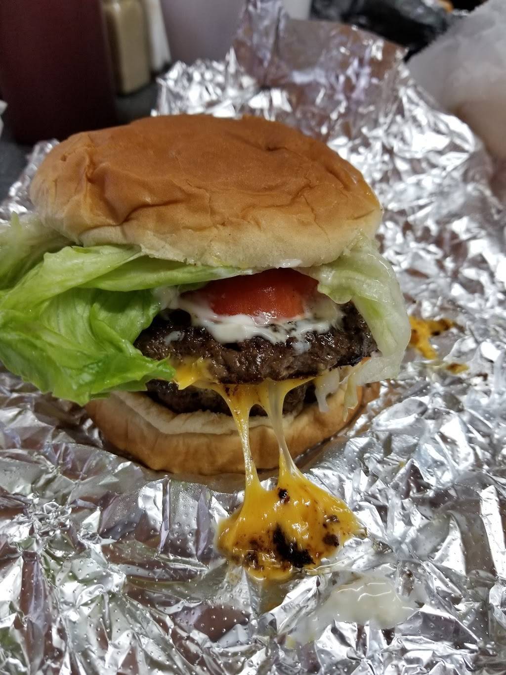 Sonjas Grill | restaurant | 15 Coastal Dr SW, Supply, NC 28462, USA | 9107545115 OR +1 910-754-5115