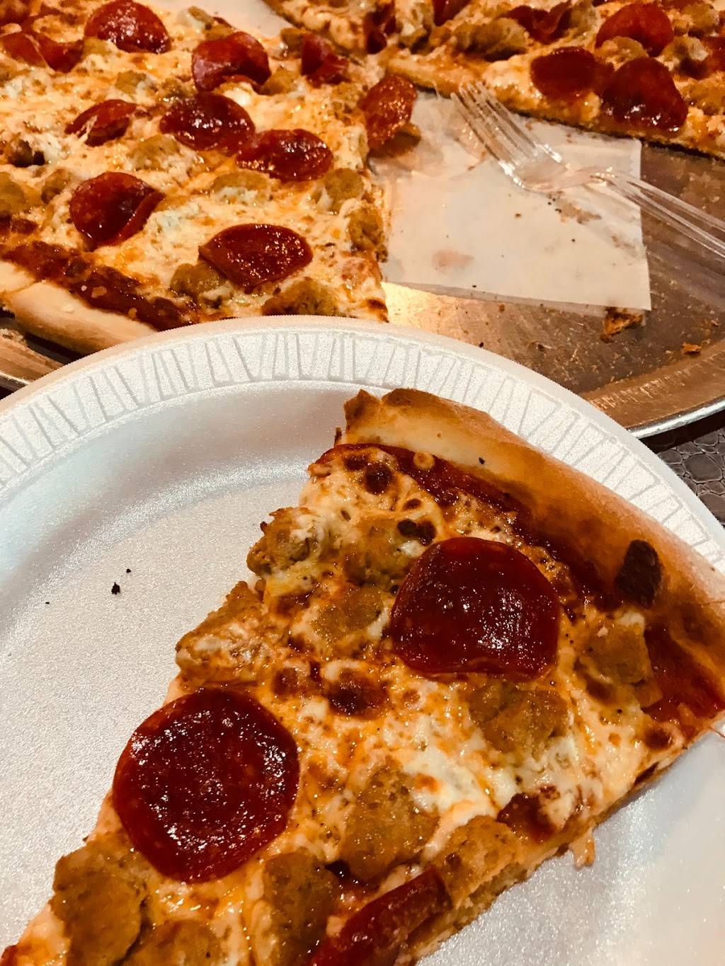 Blackjack Pizza | restaurant | 2536 Martin Luther King Jr Blvd, Dallas, TX 75215, USA | 2145651025 OR +1 214-565-1025