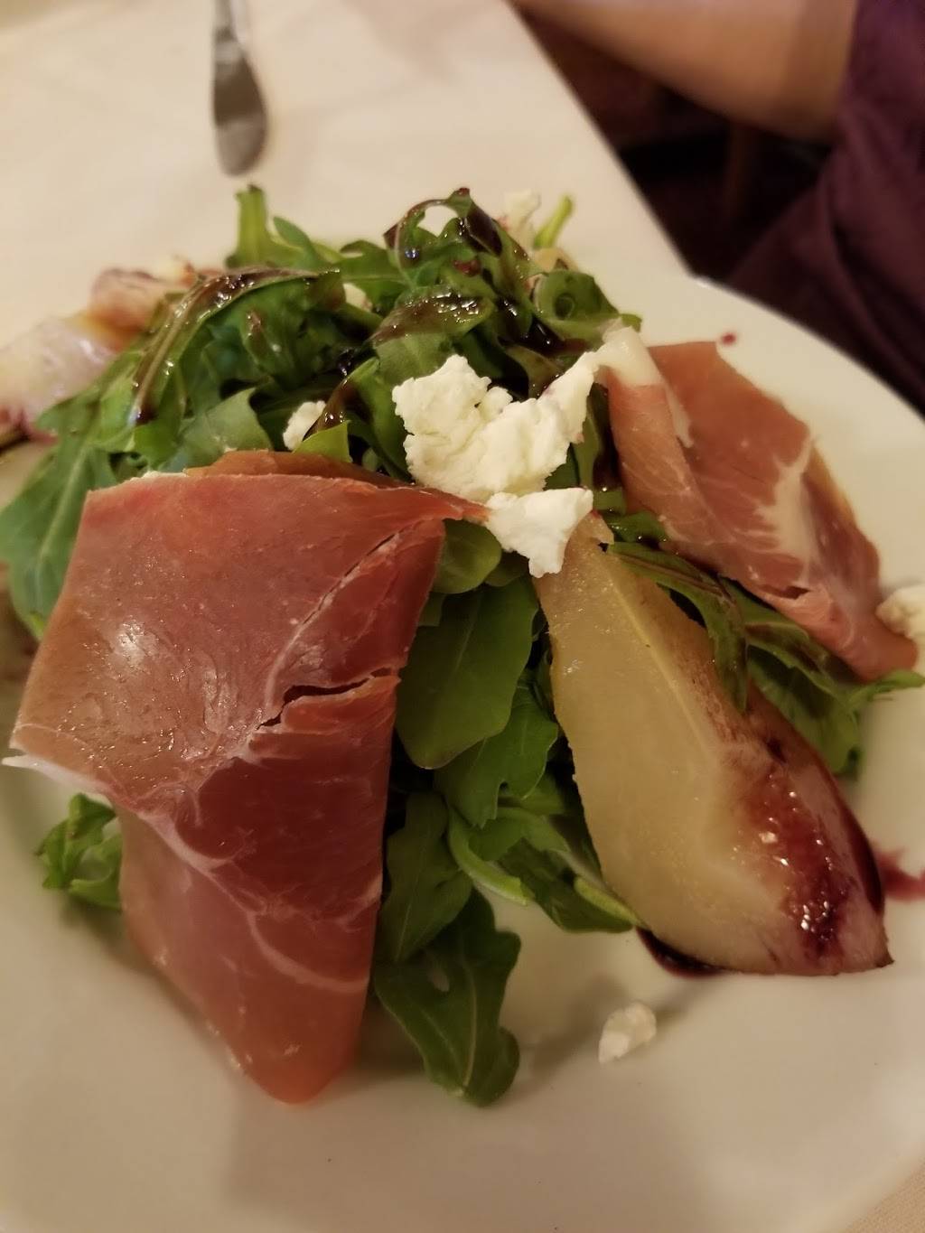 Dominics | restaurant | 453 Avenel St, Avenel, NJ 07001, USA | 7327263355 OR +1 732-726-3355