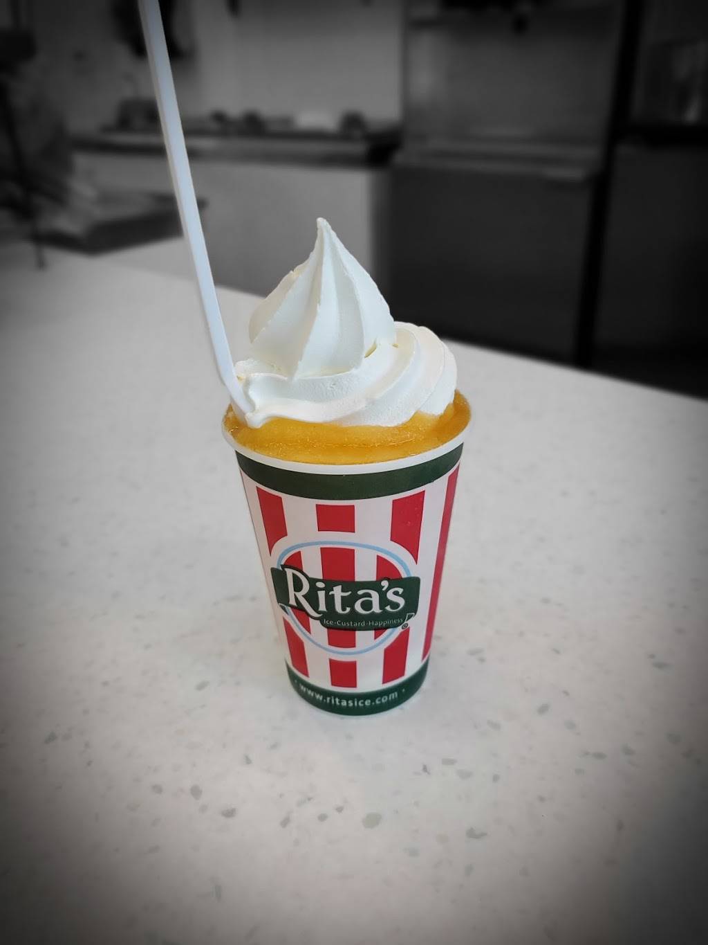 Ritas Italian Ice & Frozen Custard | restaurant | 8204 Tryon Woods Dr #112, Cary, NC 27518, USA | 9842000723 OR +1 984-200-0723