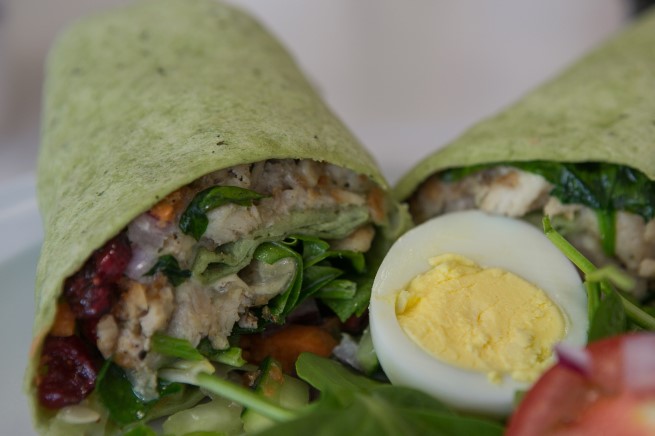 Fantasy Twist Chicken, Waffles, Smoothies, Wraps and Salads | restaurant | 654 N University Dr, Pembroke Pines, FL 33024, USA | 7544008995 OR +1 754-400-8995