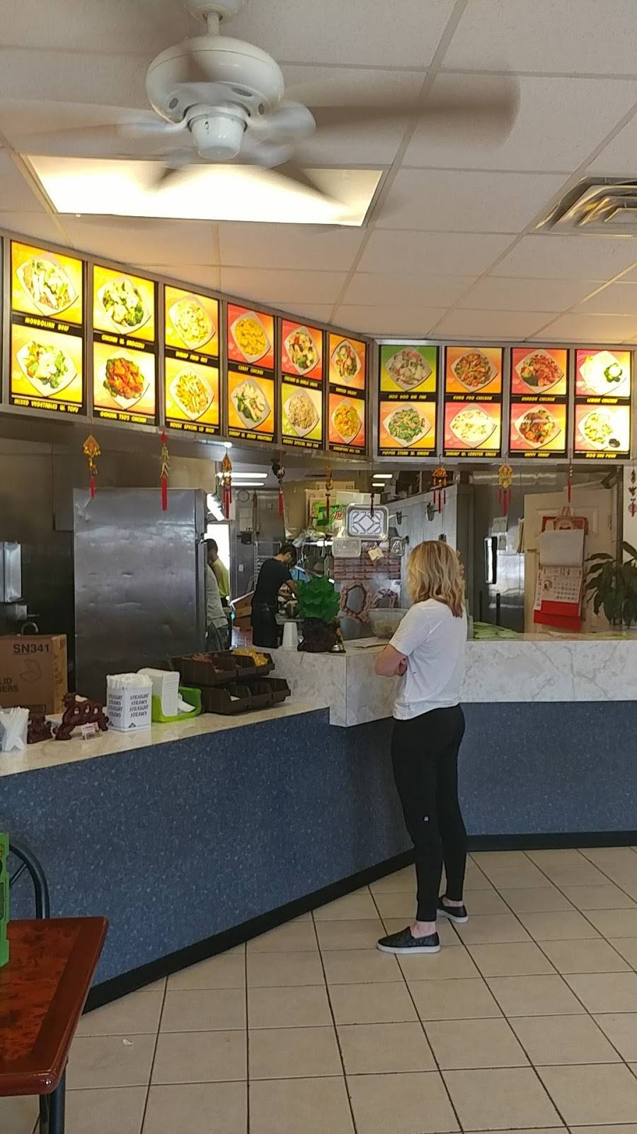 Qq to Go | restaurant | 42633 US-27, Davenport, FL 33837, USA | 8634248099 OR +1 863-424-8099