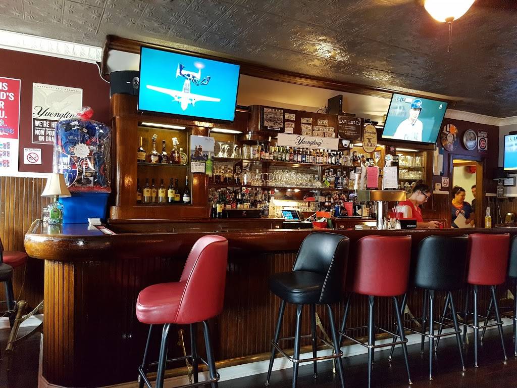 Frankie Vs Bar & Grill | restaurant | 1923 Calumet Ave, Whiting, IN 46394, USA | 2196555454 OR +1 219-655-5454