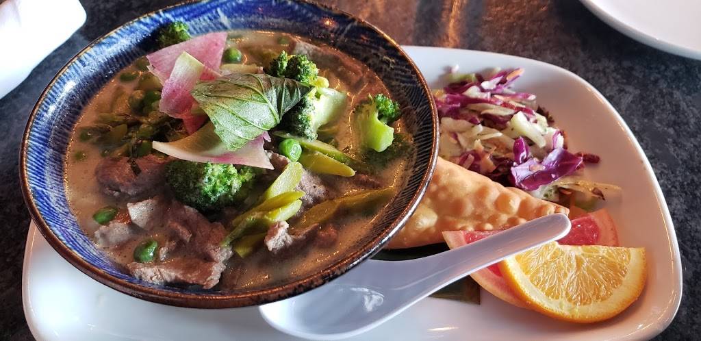 Lat14 Asian Eatery | restaurant | 8815 7th Ave N, Golden Valley, MN 55427, USA | 7634007910 OR +1 763-400-7910