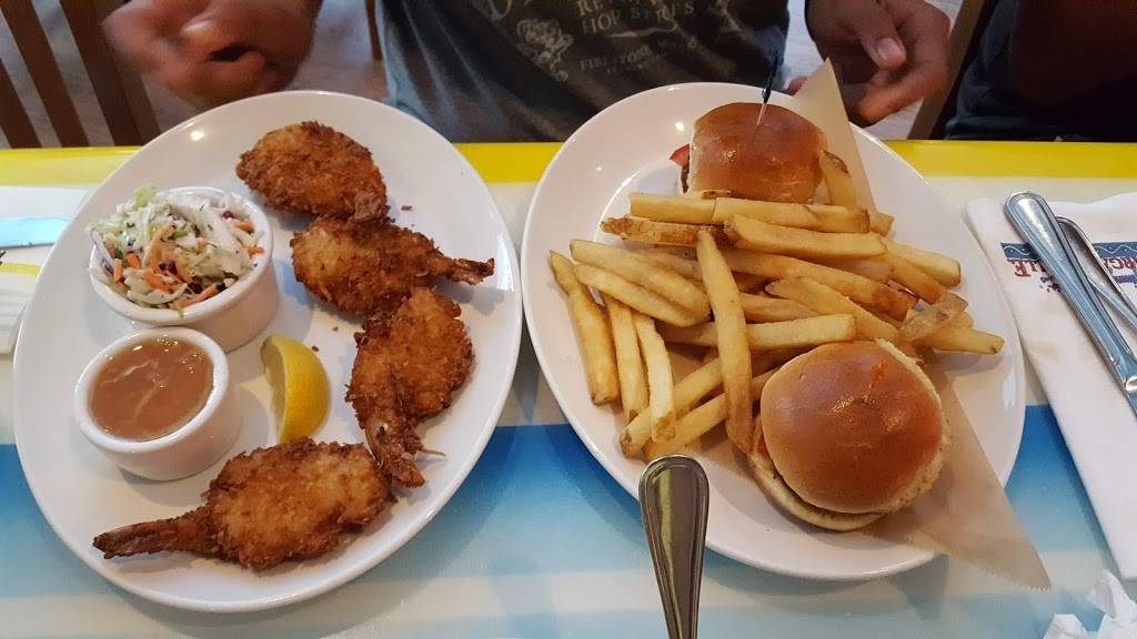 Jimmy Buffett’s Margaritaville | restaurant | 100 Universal City Plaza, Universal City, CA 91608, USA | 8186227833 OR +1 818-622-7833