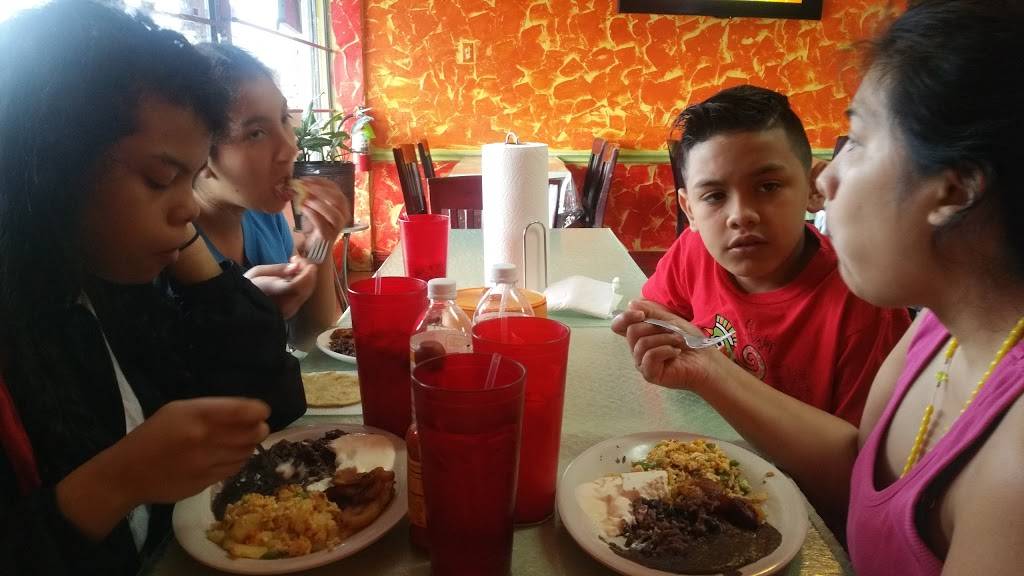 Latino | restaurant | 2740 Valwood Pkwy #101, Farmers Branch, TX 75234, USA | 9726204954 OR +1 972-620-4954