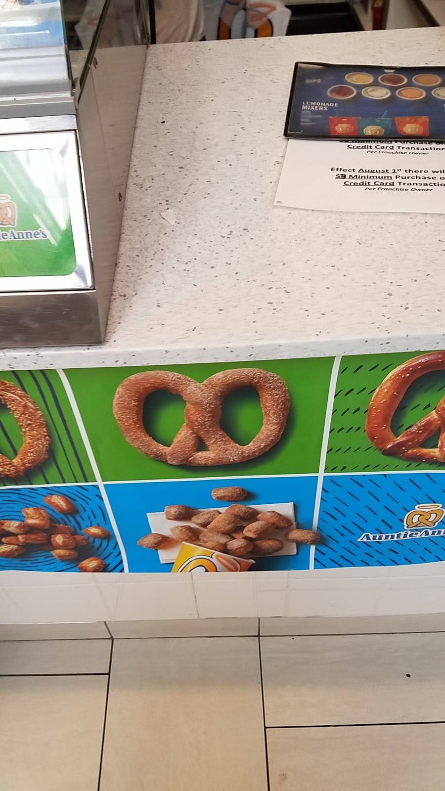 Auntie Annes | restaurant | 4289 Belden Village St NW, Canton, OH 44718, USA | 3304997496 OR +1 330-499-7496