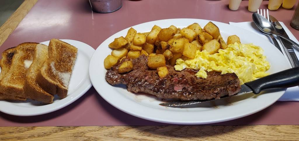 Tammys Country Kitchen | restaurant | 300 Dundas St W, Napanee, ON K7R 2B4, Canada | 6133541740 OR +1 613-354-1740