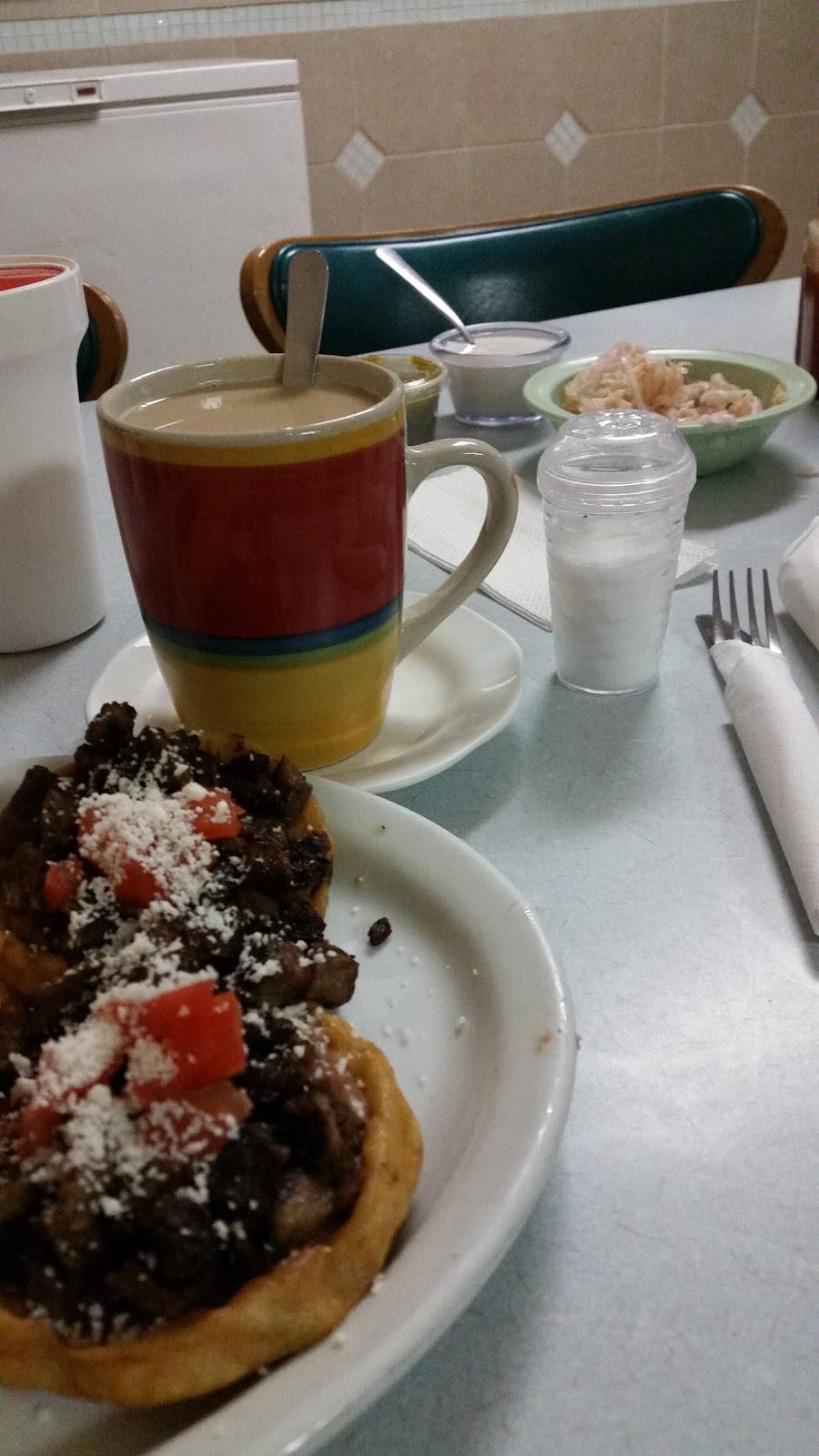 El Tazumal | restaurant | 424 W 4th St, Grand Island, NE 68801, USA | 3083851694 OR +1 308-385-1694