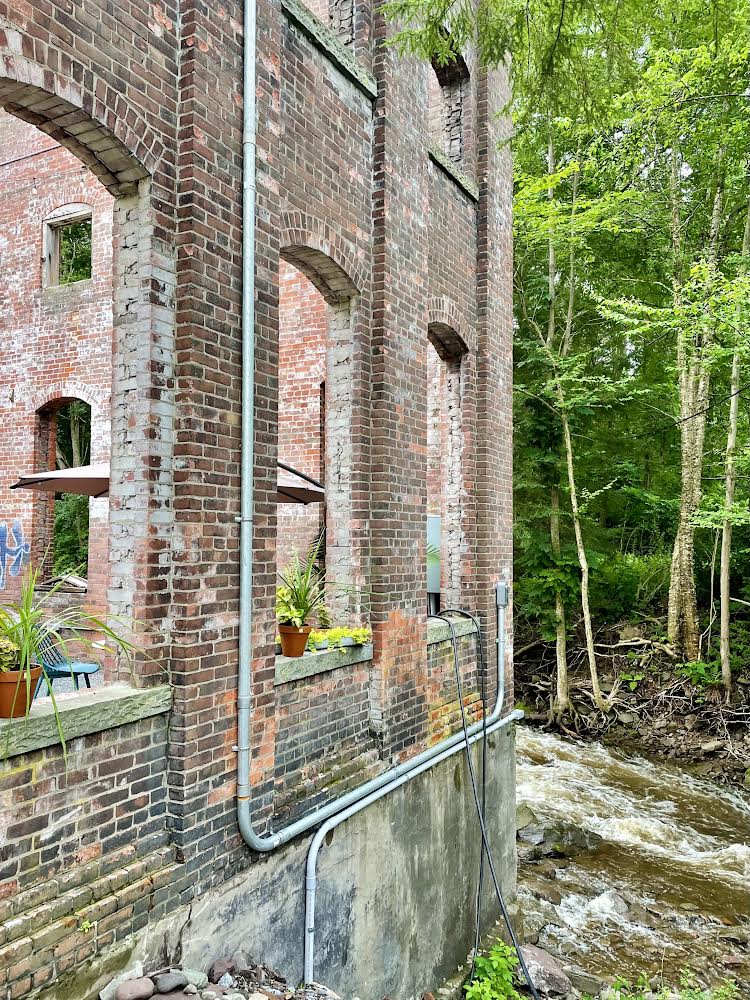 Cochecton Pump House | restaurant | 7895 NY-97, Cochecton, NY 12726, USA | 8459325277 OR +1 845-932-5277