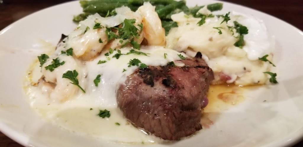 Applebees Grill + Bar | restaurant | 32175 CA-79, Temecula, CA 92592, USA | 9515067852 OR +1 951-506-7852