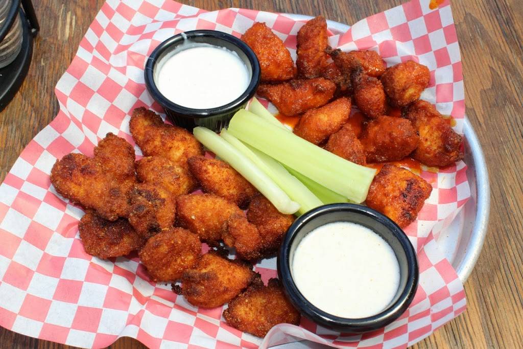 Roccos Tavern | restaurant | 12514 Ventura Blvd, Studio City, CA 91604, USA | 8189859876 OR +1 818-985-9876