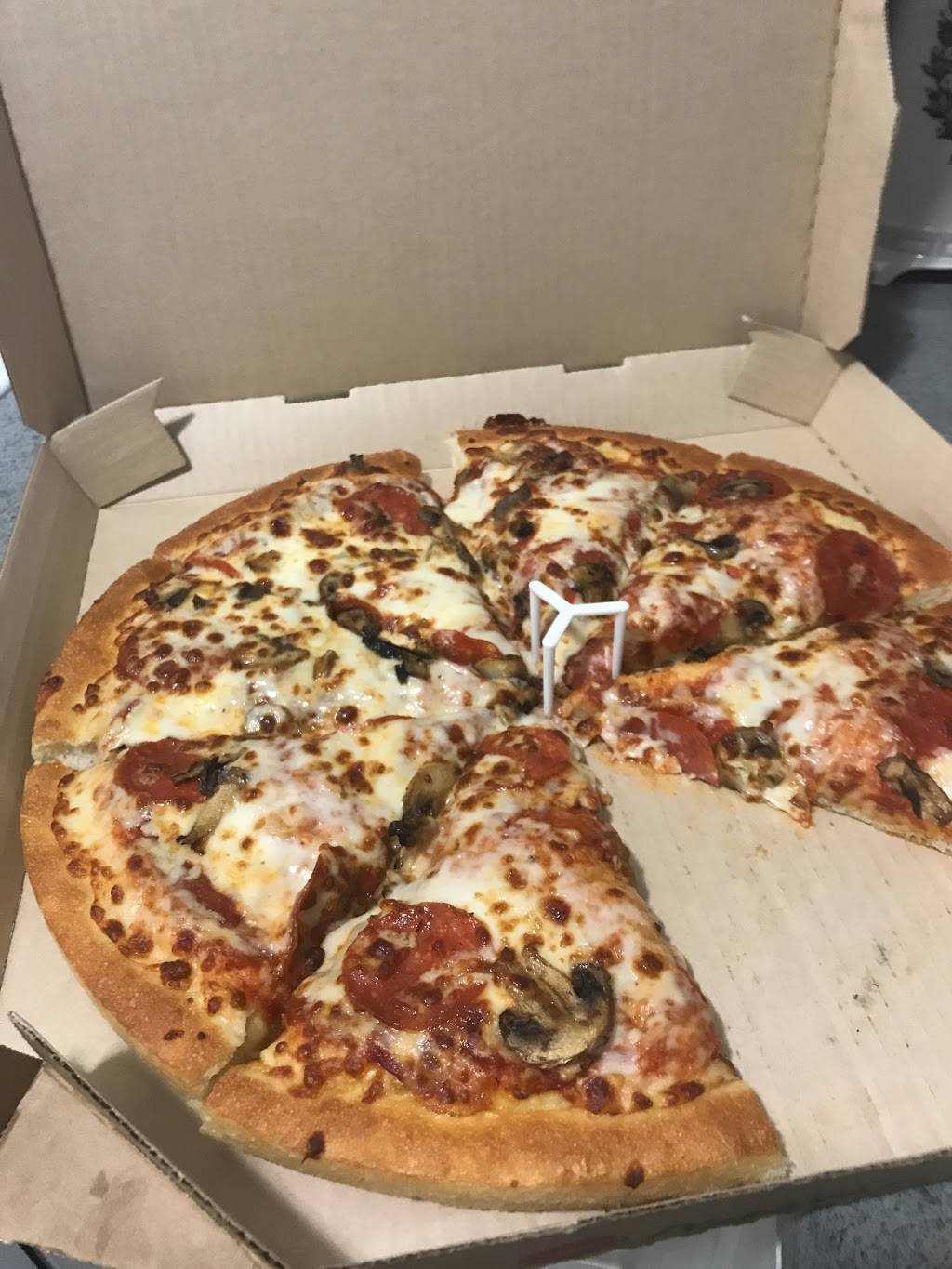 Pizza Hut | restaurant | 6911 Linda Vista Rd, San Diego, CA 92111, USA | 8585710110 OR +1 858-571-0110