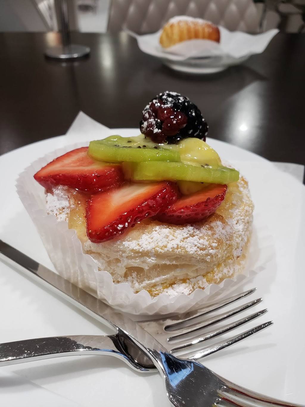 Fellini Gelato & Caffe | cafe | 794 Sorella Ct, Houston, TX 77024, USA | 2818886261 OR +1 281-888-6261