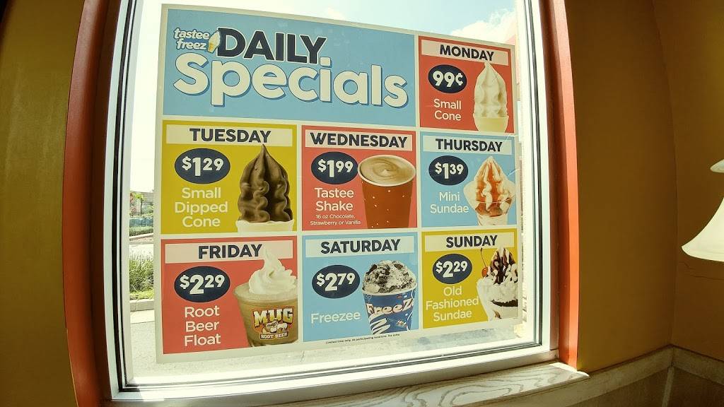 Wienerschnitzel | restaurant | 2961 Advantage Way, Sacramento, CA 95834, USA | 9164194545 OR +1 916-419-4545