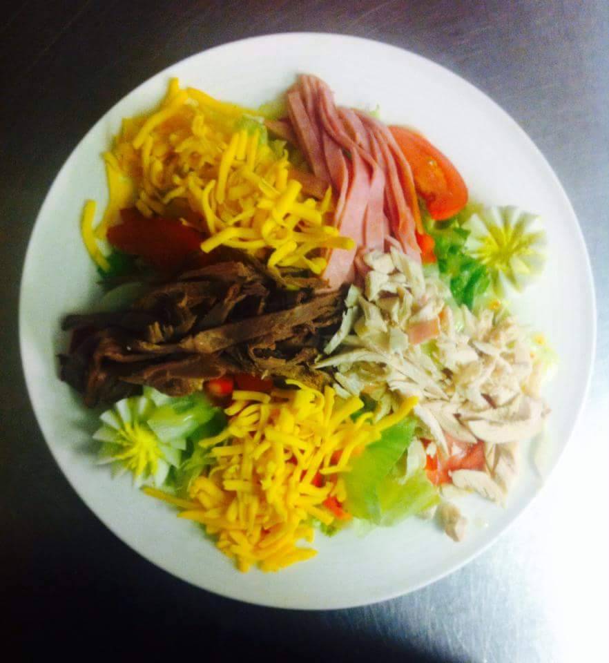 Melinas Family Restaurant | restaurant | 115 Main St W, Port Colborne, ON L3K 3V3, Canada | 9058352755 OR +1 905-835-2755