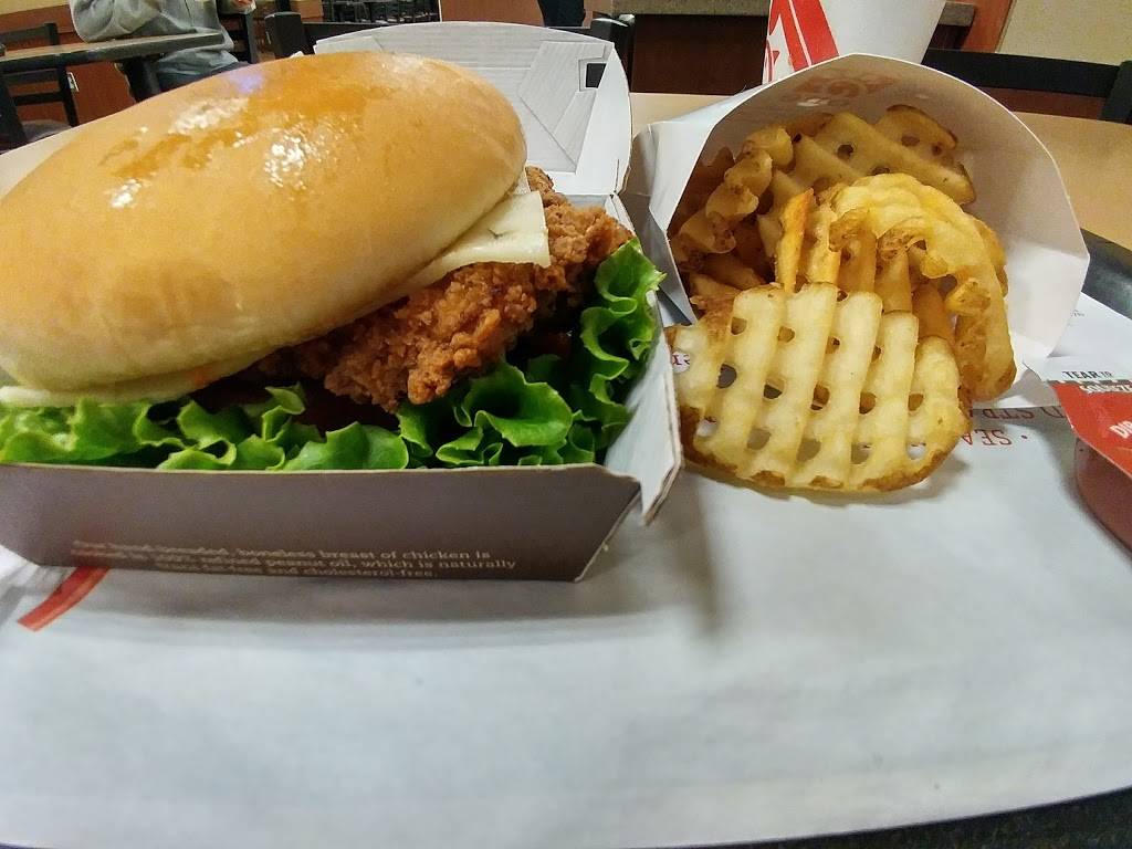 Chick-fil-A | restaurant | 877 Lynnhaven Pkwy, Virginia Beach, VA 23452, USA | 7574681003 OR +1 757-468-1003