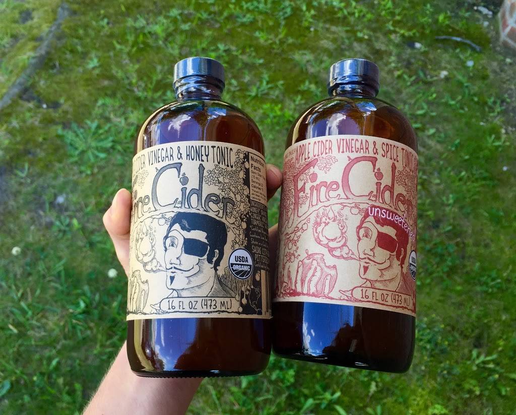 Deans Natural Food Market | restaurant | 490 Broad St, Shrewsbury, NJ 07702, USA | 7322046433 OR +1 732-204-6433