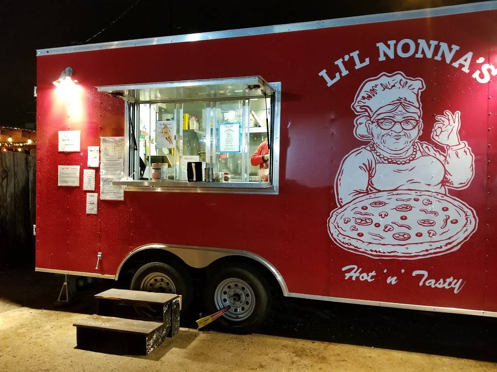 Lil Nonnas | restaurant | 1505 Town Creek Dr, Austin, TX 78741, USA | 5129938998 OR +1 512-993-8998