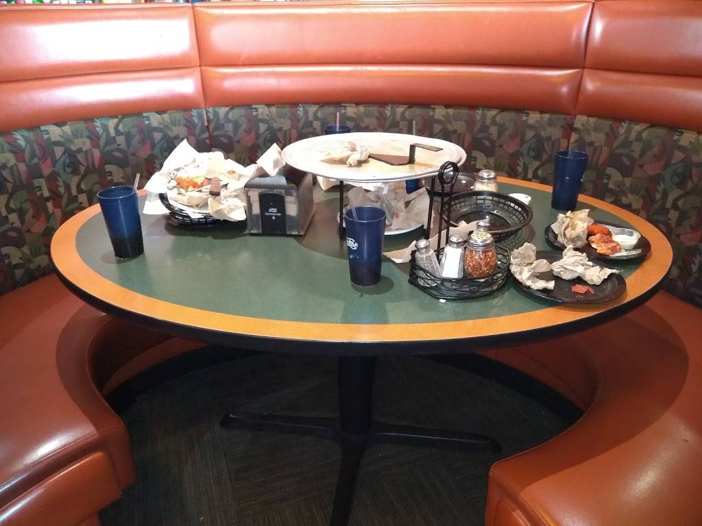 Round Table Pizza | meal delivery | 14898 Dale Evans Pkwy Ste 200, Apple Valley, CA 92307, USA | 7609619867 OR +1 760-961-9867