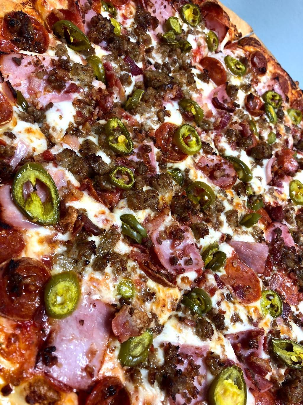 Crenos Pizza East | restaurant | 2005 Chandlersville Rd, Zanesville, OH 43701, USA | 7404559915 OR +1 740-455-9915