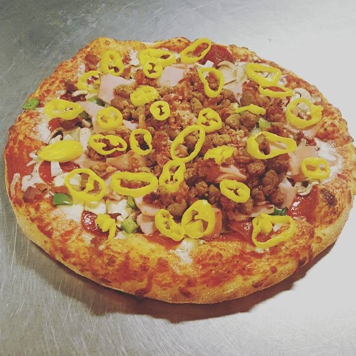 Dels Pizzeria & Restaurant | restaurant | 2833 W Jefferson Ave, Trenton, MI 48183, USA | 7346762155 OR +1 734-676-2155