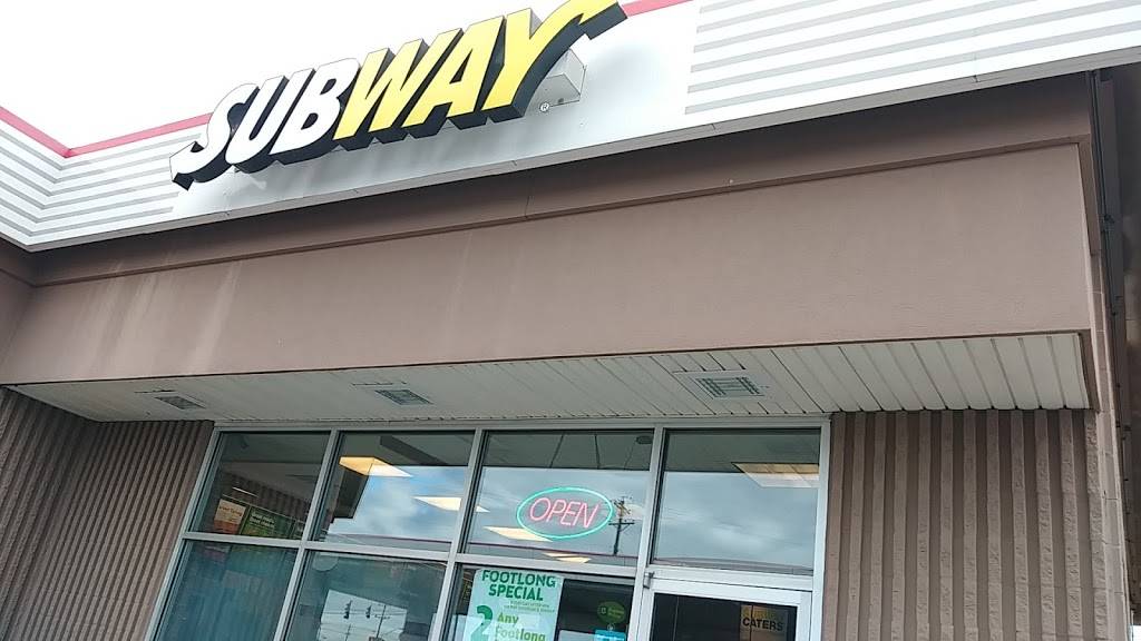 Subway Restaurants | restaurant | 2077 Litton Ln, Hebron, KY 41048, USA | 8595864116 OR +1 859-586-4116